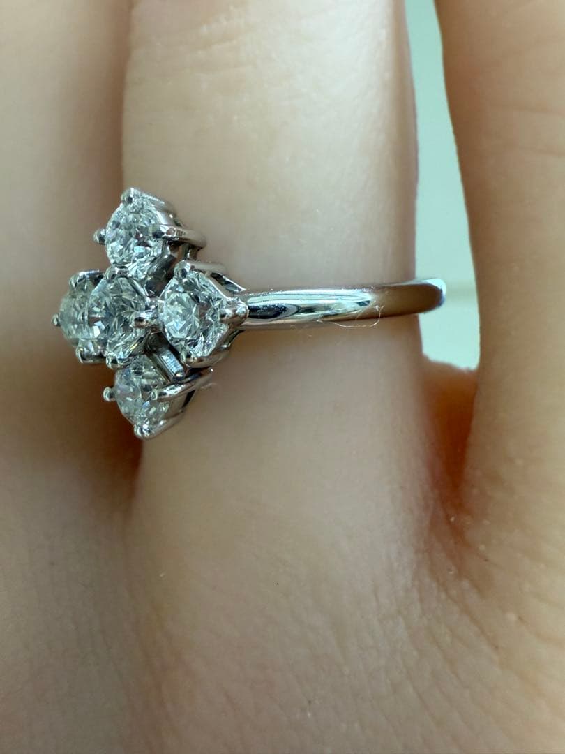 PTラディアントカット1.037ctダイアモンド入りリング　G-H VS2