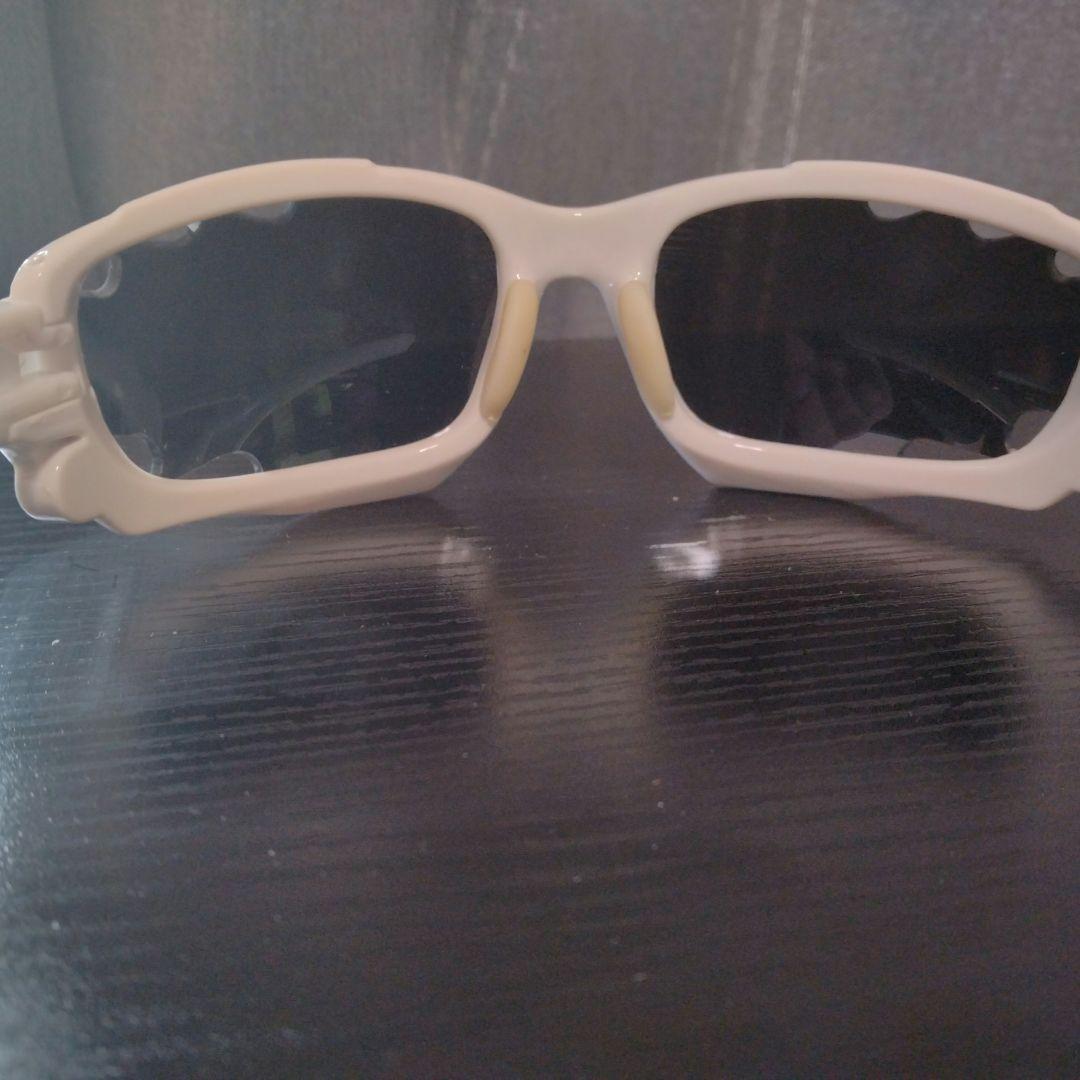 スポーツサングラス ホワイトフレーム ブルーレンズ　OAKLEY オークリー