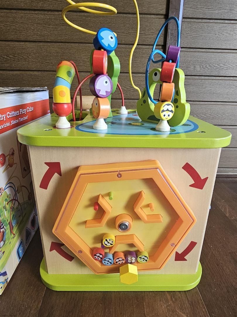Hape(ハペ) カントリークリッターズプレイキューブ Amazon.com: Hape Country Critters Play Cube| Wooden Learning