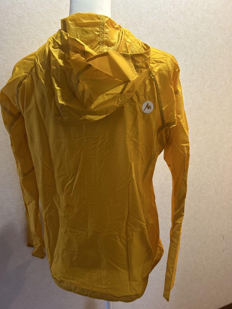 新品　未使用　Marmot イエロー ウィンドブレーカー