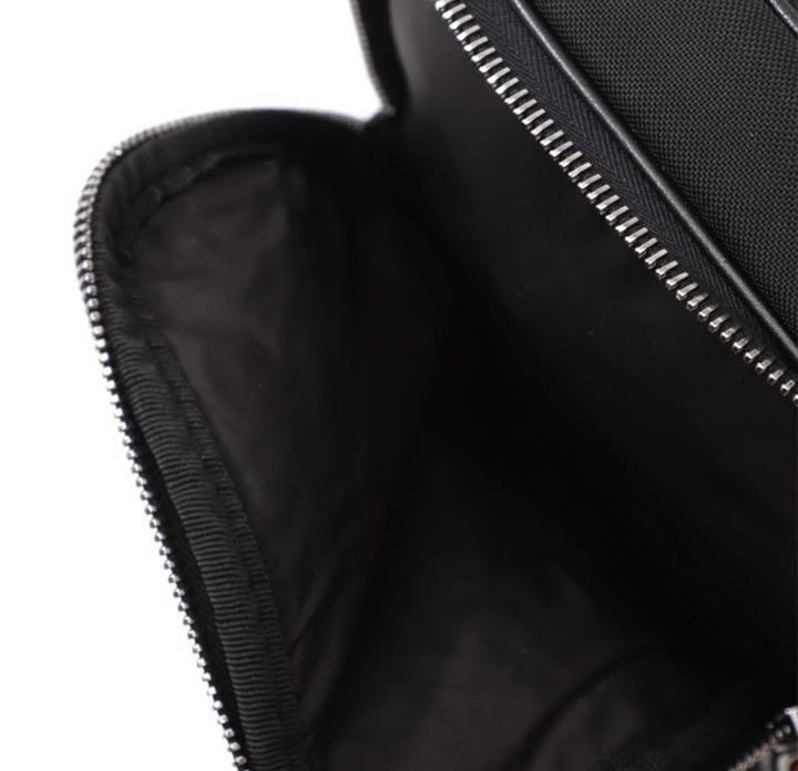 最安値新作 モンクレール DETOUR ショルダーバック B8fsx-m31883310952 MONCLER クロスボディバッグ 新品定番