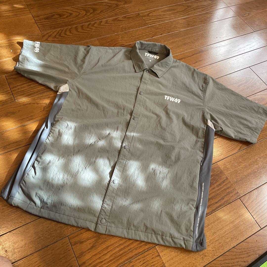 即完売　TFW49 メンズシャツ Lサイズ