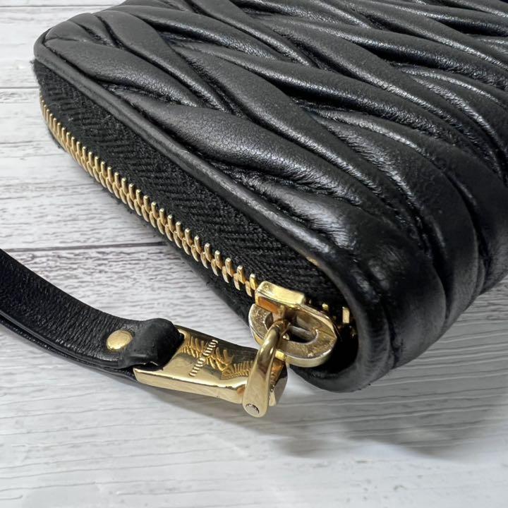 お得HOT ミュウミュウ マテラッセ ラウンド長財布 ナッパレザー ブラック EVGmu-m31892985312 人気SALE新品