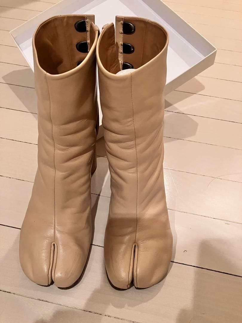 メゾンマルジェラ　タビブーツ　ベージュ