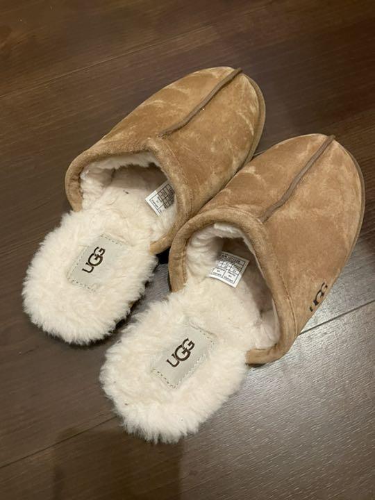 UGG スリッパ 新品未使用 箱無し タグなし