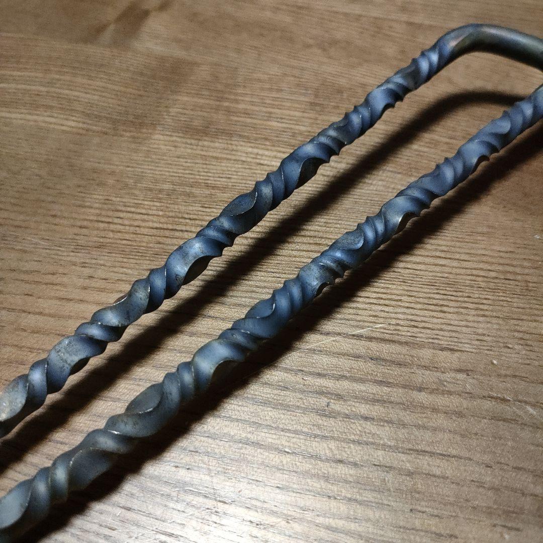 ツイスト火バサミ　薪バサミ　火ばさみ