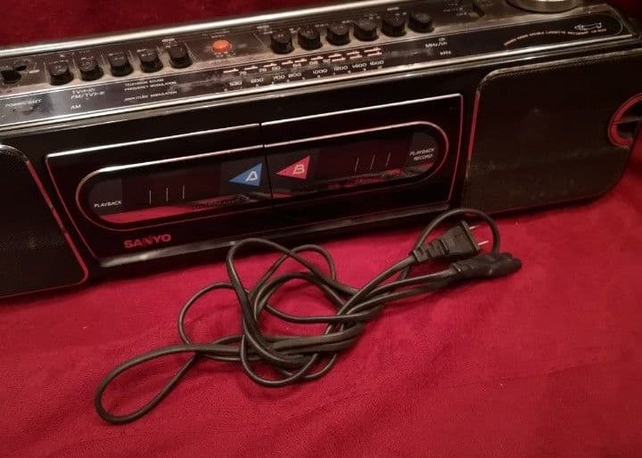 SANYO サンヨー ラジカセ MODEL NO.U4-W20(K) ジャンク品 - メルカリ