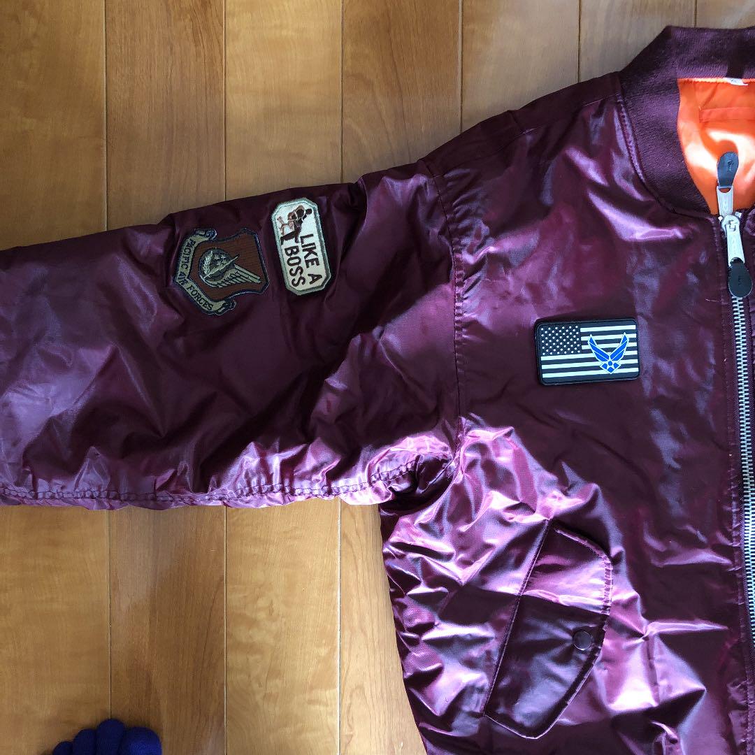 アメリカベース内のメーカーから購入したMA-1です