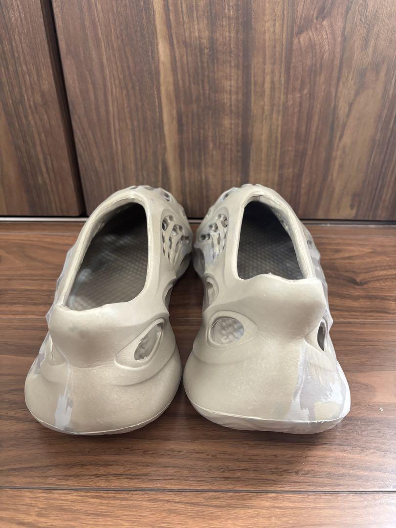 靴 Yeezy Foam Runner Stone Sage US10