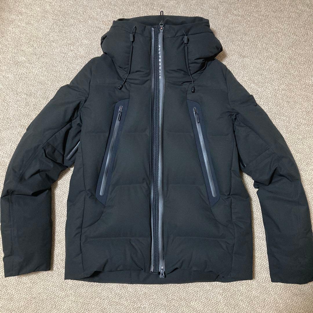 【美品】DESCENTE デサント ALLTERRAIN 水沢ダウン Mサイズ 【美品】DESCENTE デサント ALLTERRAIN 水沢ダウン Mサイズ