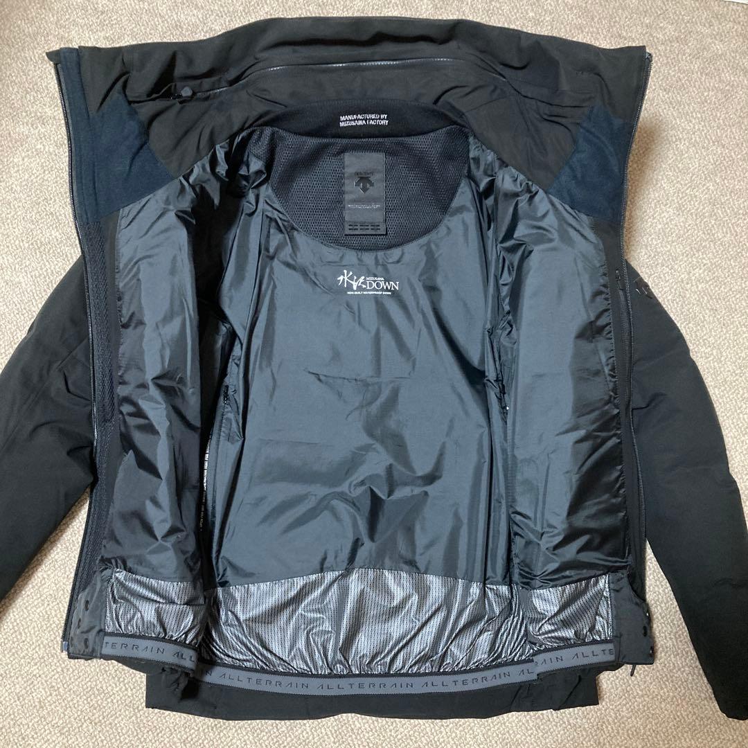 【美品】DESCENTE デサント ALLTERRAIN 水沢ダウン Mサイズ 【美品】DESCENTE デサント ALLTERRAIN 水沢ダウン Mサイズ
