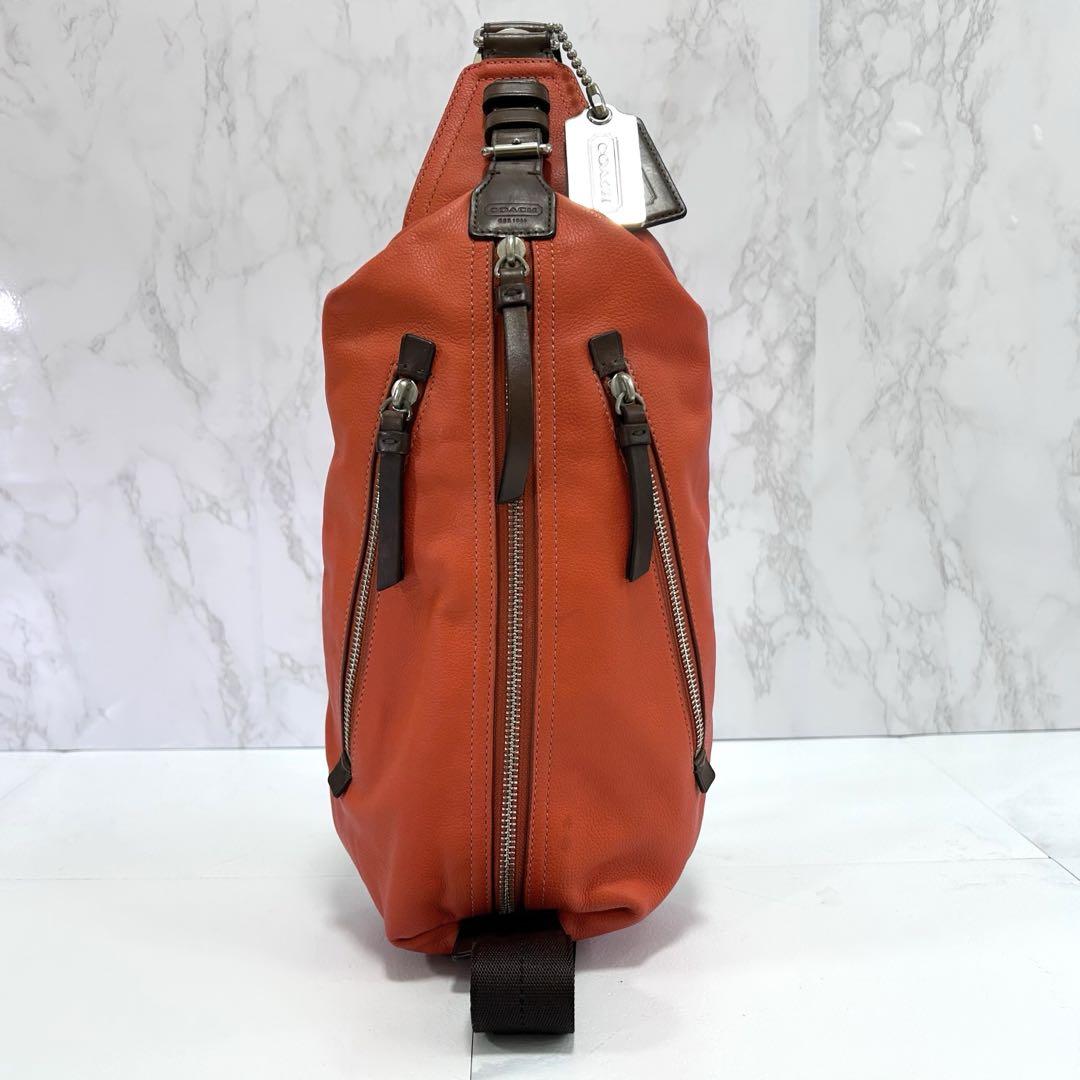 コーチ トンプソン ボディバッグ レザー 本革 カーキ 斜め掛け 斜め掛け ◎美品◎ Coach トンプソン シボ革 ボディバッグ 斜め掛け