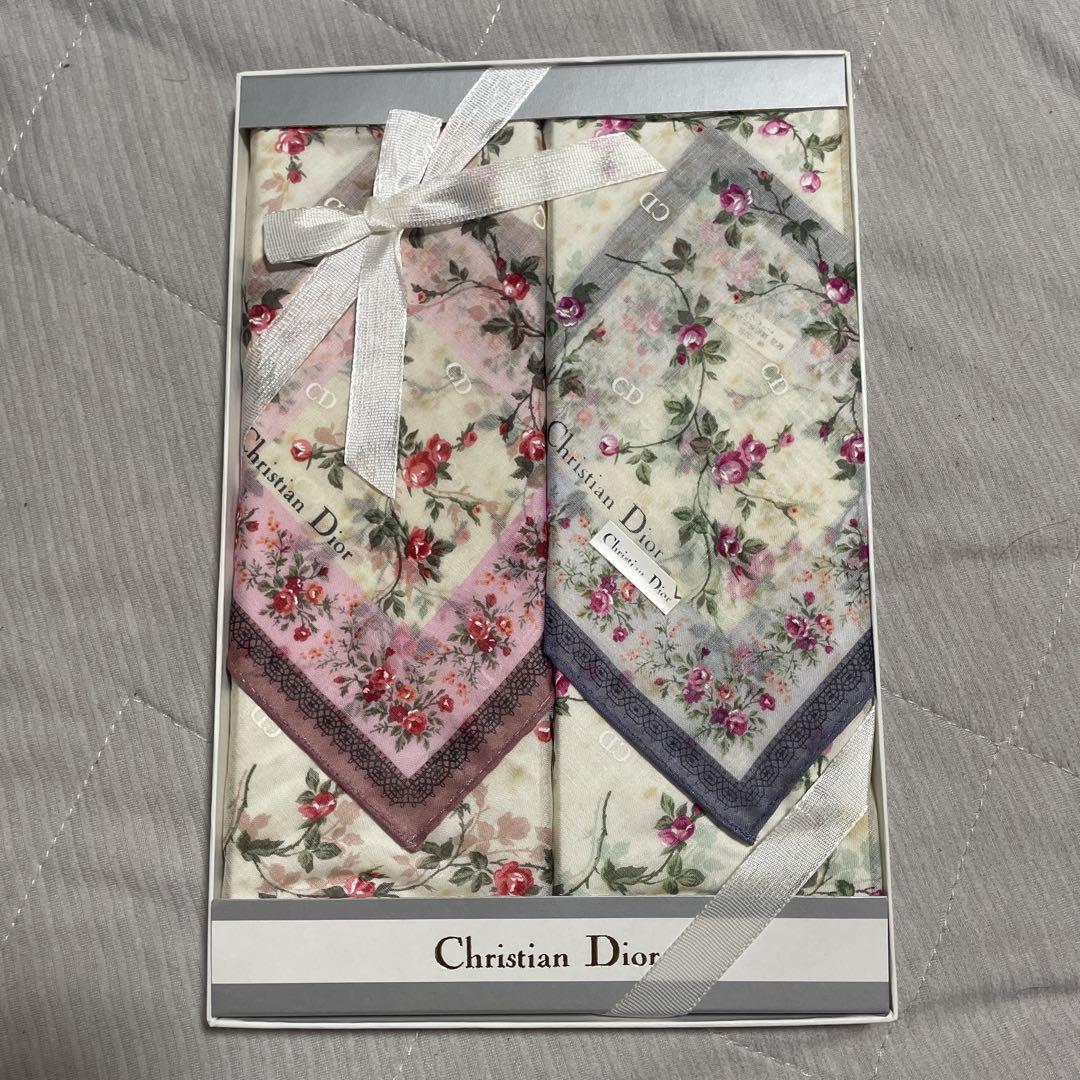 Christian Dior 花柄ハンカチ 2枚セット ギフトボックス入り