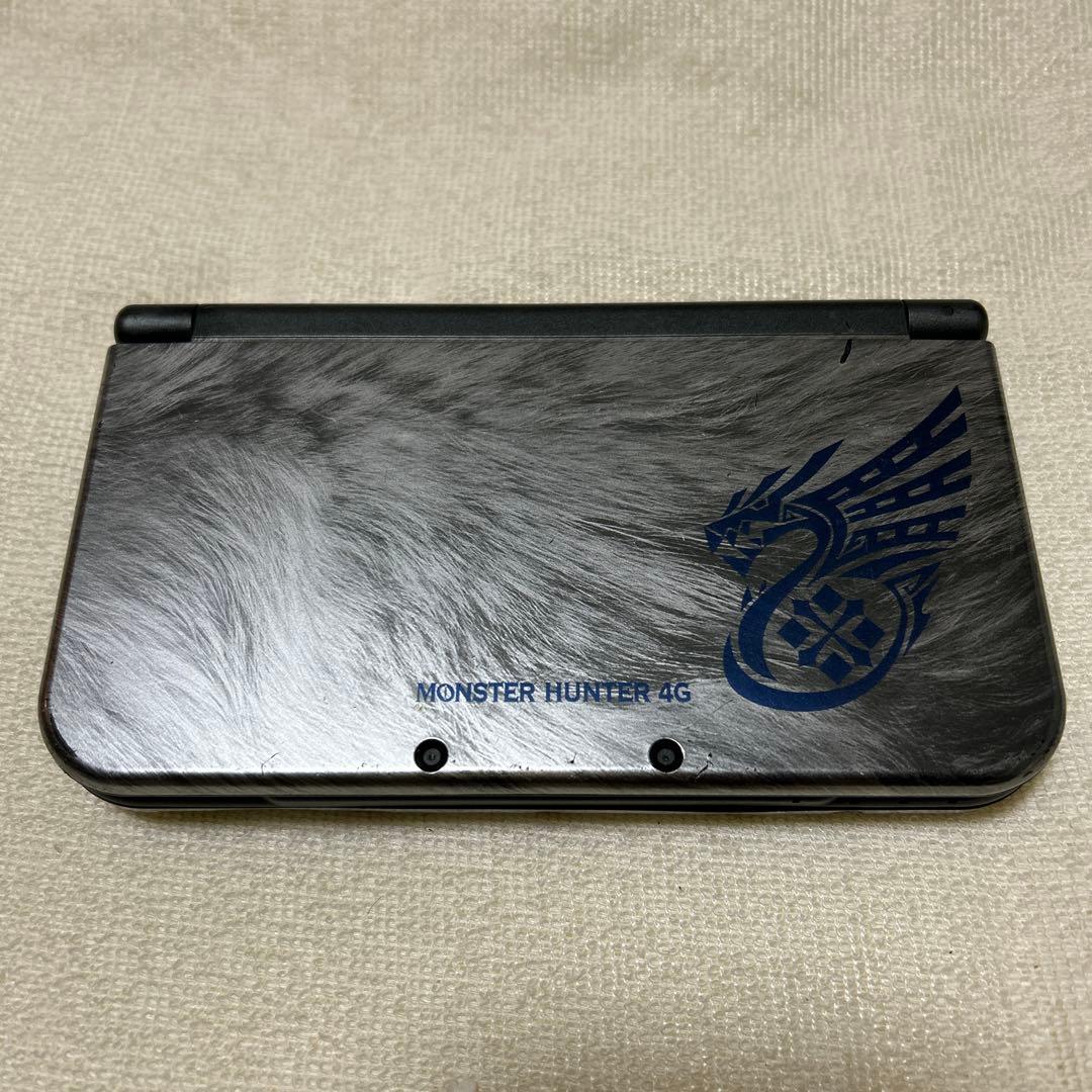 New Nintendo 3DS LL モンスターハンター4