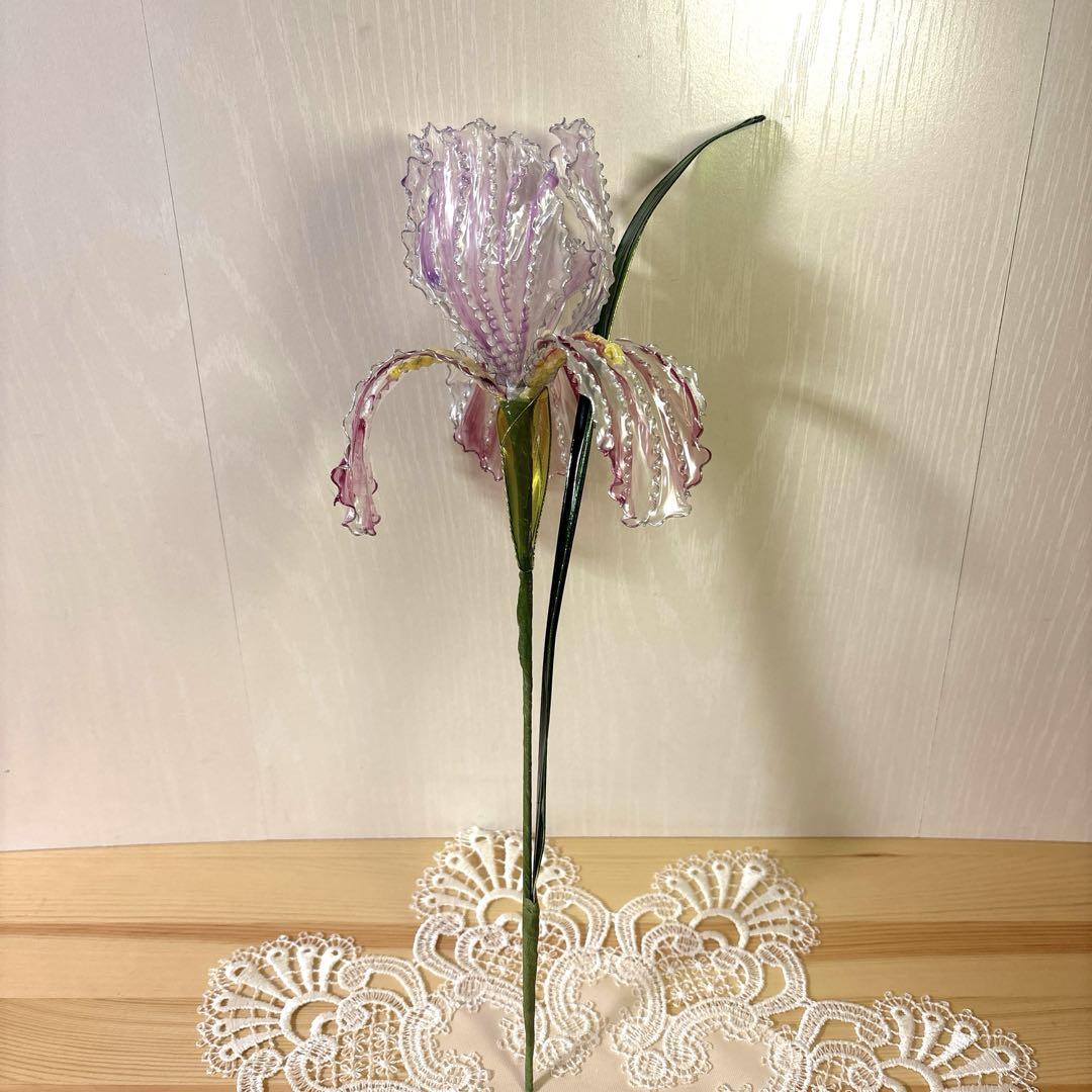 アメリカンフラワー・紫陽花のアレンジとジャーマンアイリス
