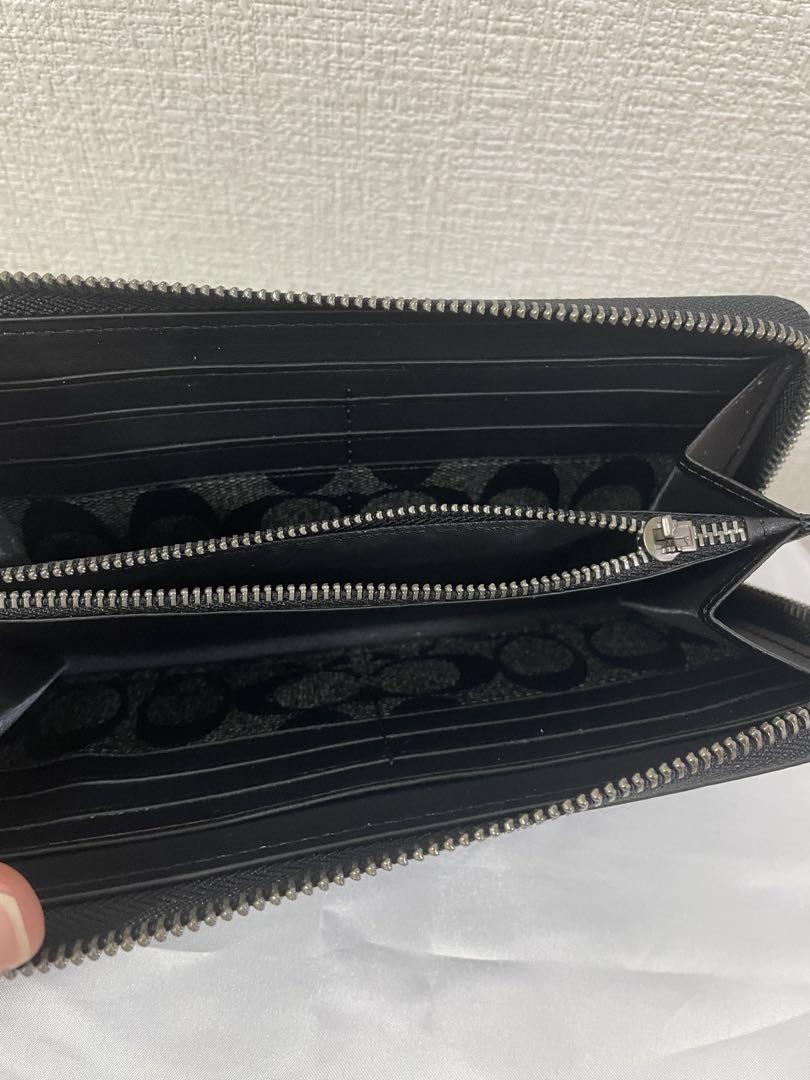 コーチ　レディース　メンズ　長財布　シグネチャー　小銭入れあり　新品　未使用