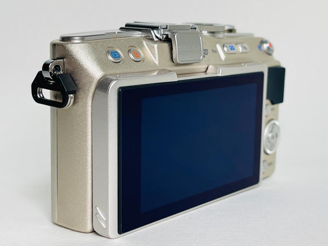 【ショット数936回】OLYMPUS オリンパス E-PL6 ボディ エラー無し