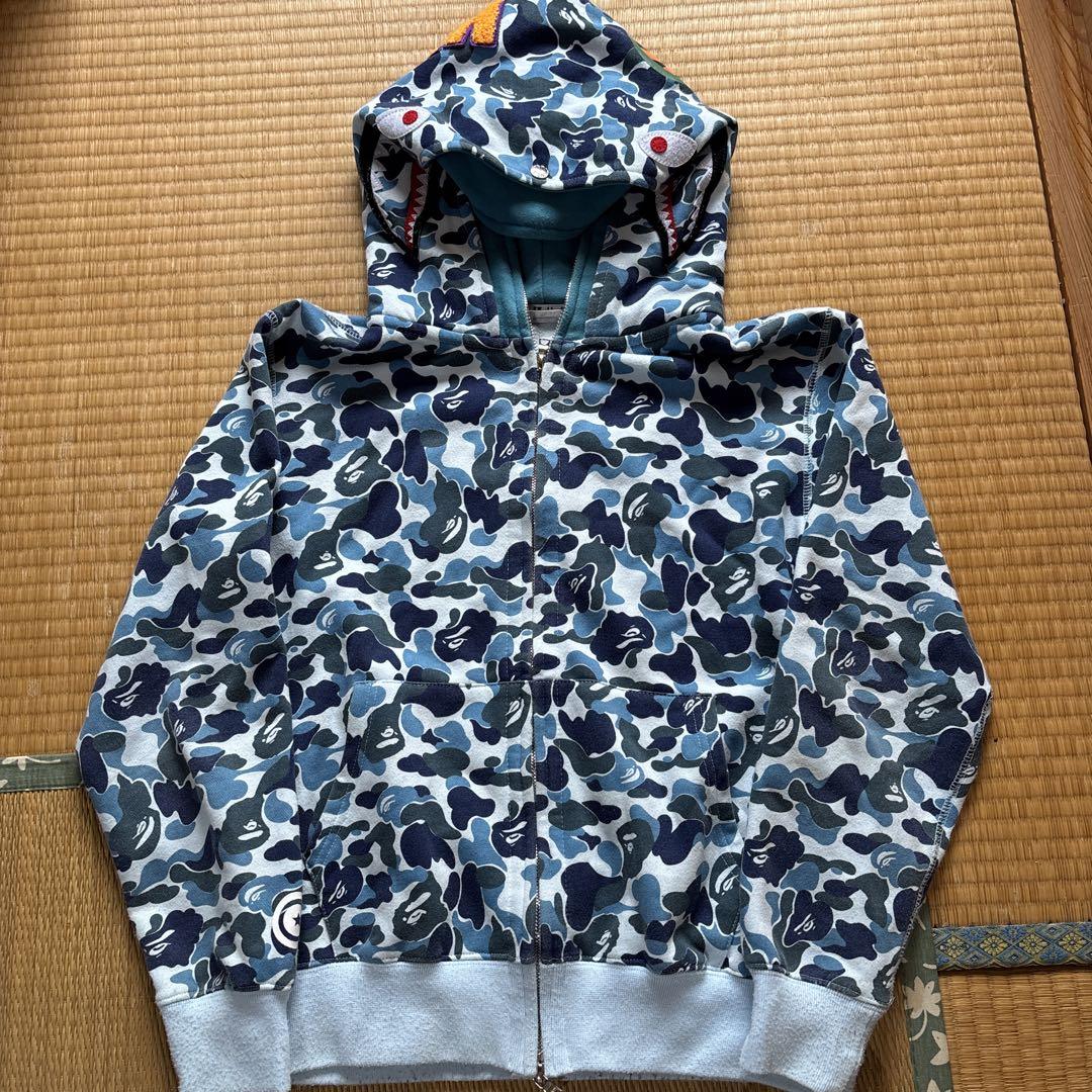 A Bathing Ape 迷彩柄パーカー Mサイズ