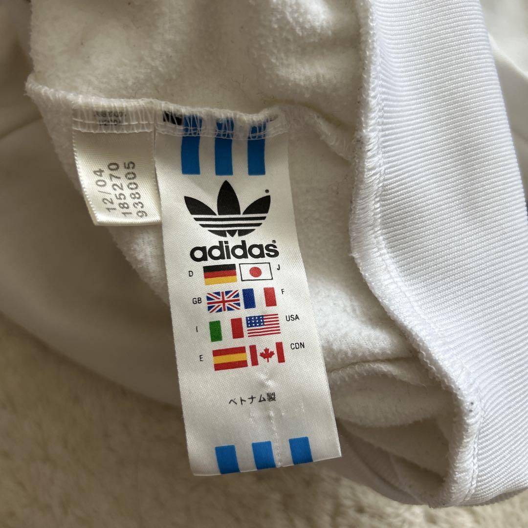 アディダス　adidas トラックジャケット