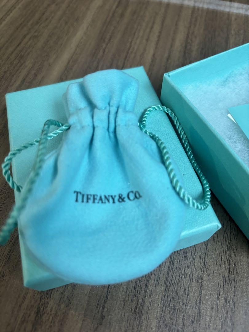 Tiffany & Co. オープンハートペンダント