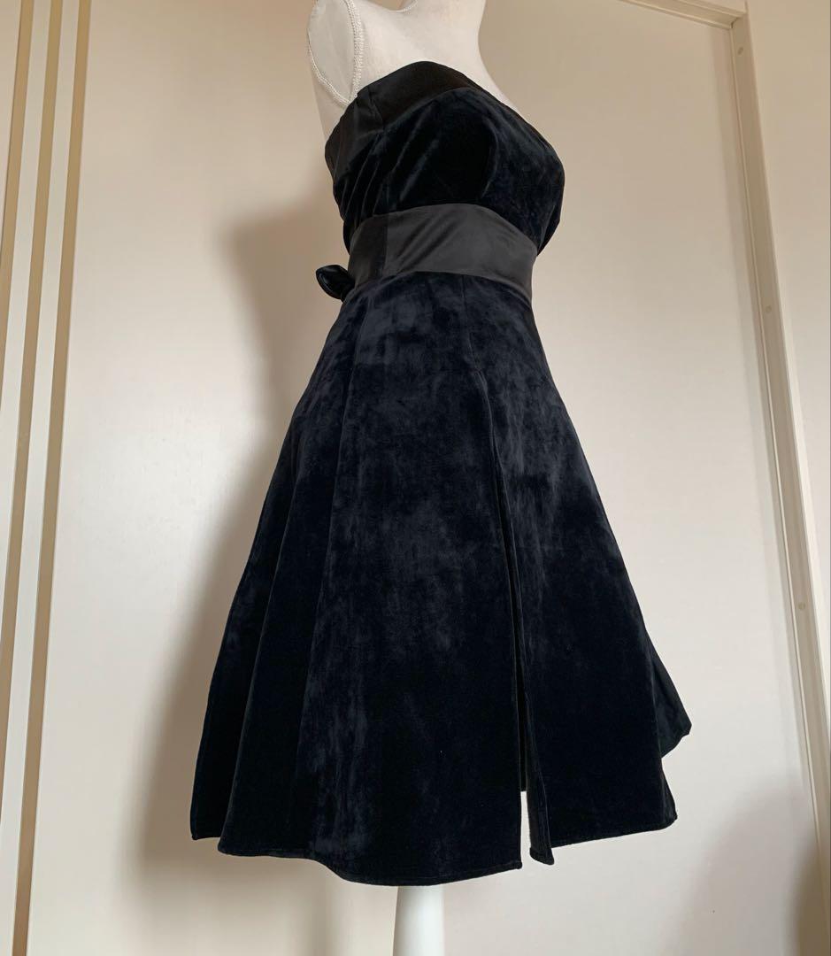ブラックベルベット　ストラップレスバルーンドレス38