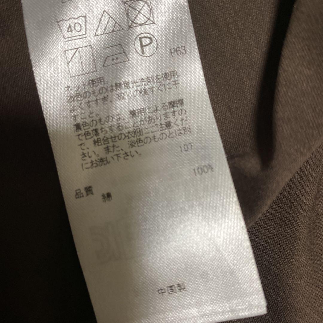 大きいサイズ！23区シンプルブラウンカットソー　ヨレないカットソーサイドスリット 大きいサイズ！23区シンプルブラウンカットソー ヨレない