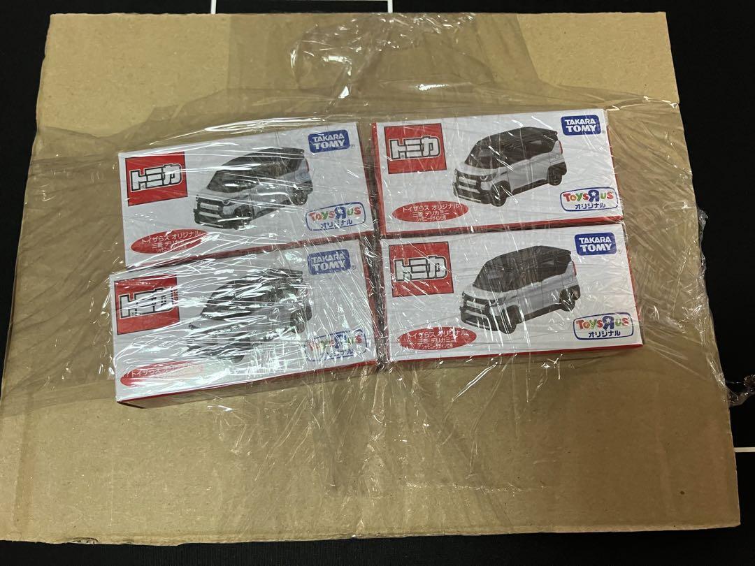 新品】トイザらス限定トミカ三菱デリカミニ シャモニーデザ