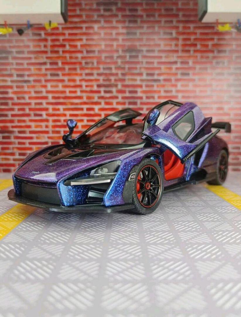 McLaren Senna ミニカー ホワイト/ブラック