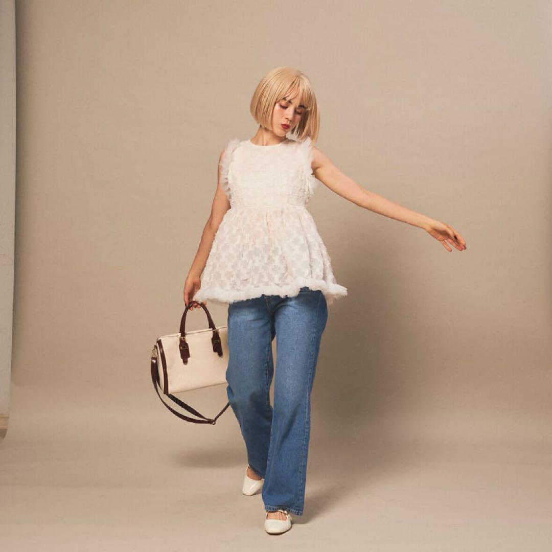 Ballerina feather peplum tops ivory - メルカリ