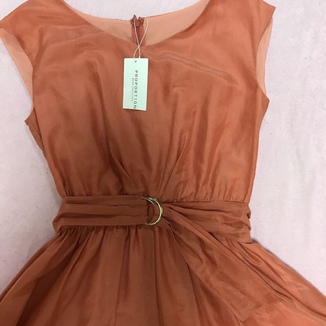 メルカリ 新品未使用タグ付きプロポーションボディドレッシングワンピース ひざ丈ワンピース 3 500 中古や未使用のフリマ