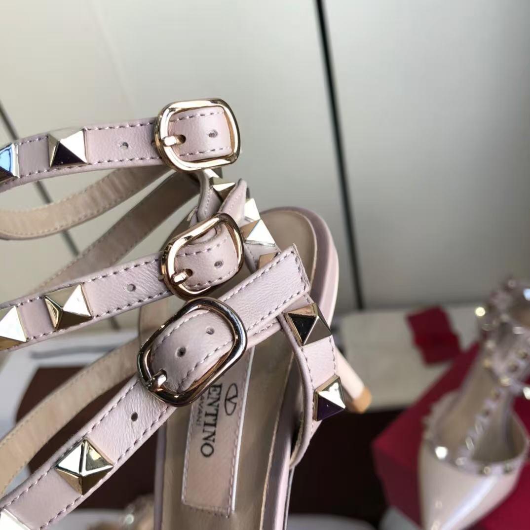 Valentino Garavani ロックスタッズ パンプス ウィメンズ