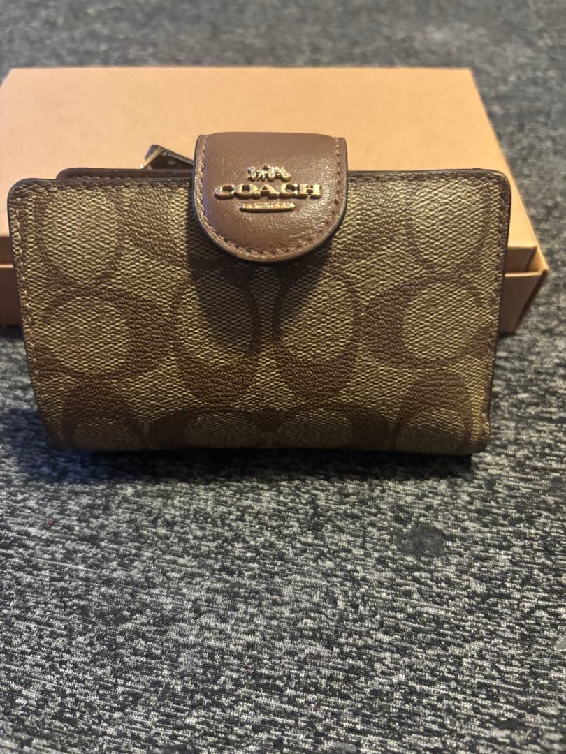 COACH コーチ C0082 シグネチャー L字ファスナー 二つ折り財布