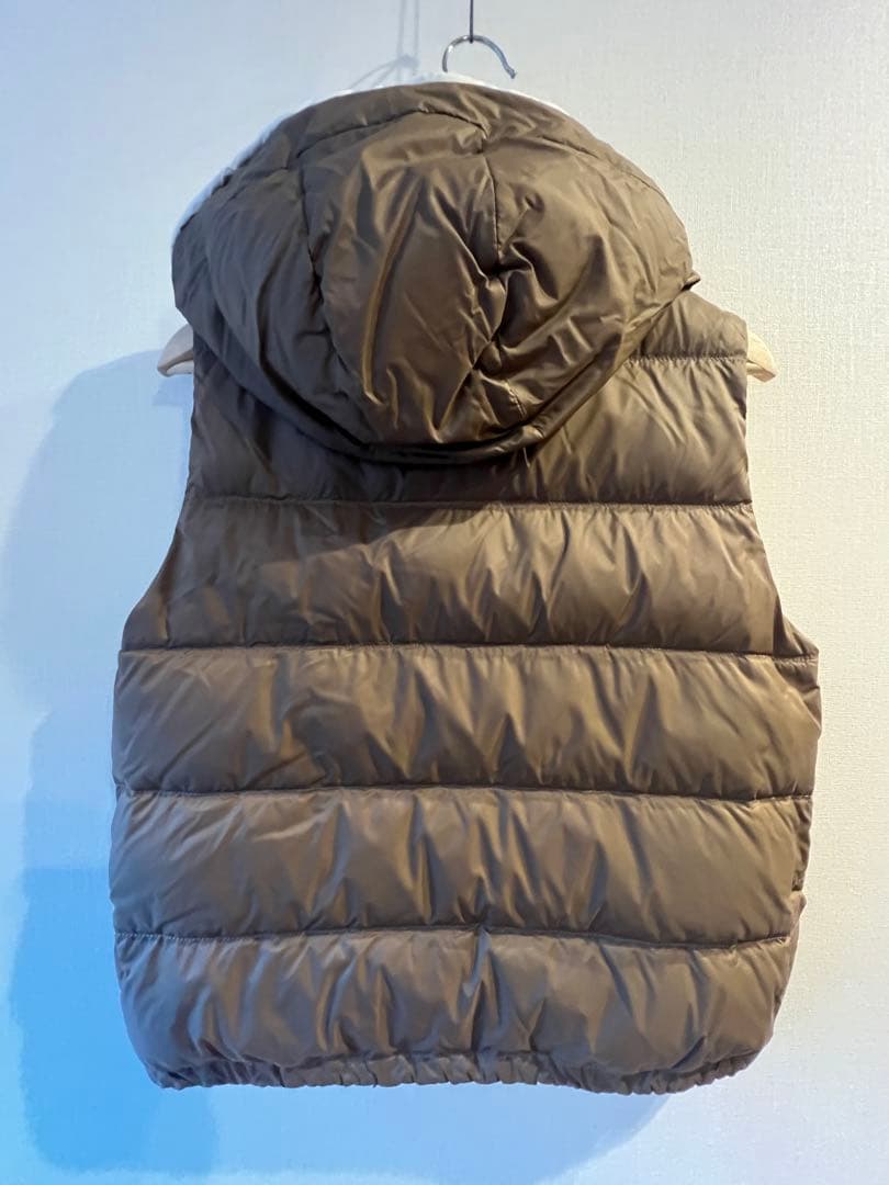 値下げ‼️ブルネロクチネリ42ブラウン キルティングダウンベスト ブルネロクチネリ42ブラウン キルティングダウンベスト フード付き