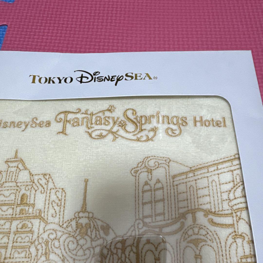 新品未開封】ファンタジースプリングスホテル限定タオル - メルカリ