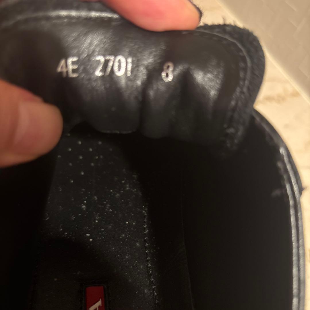 PRADA ブラック スニーカー