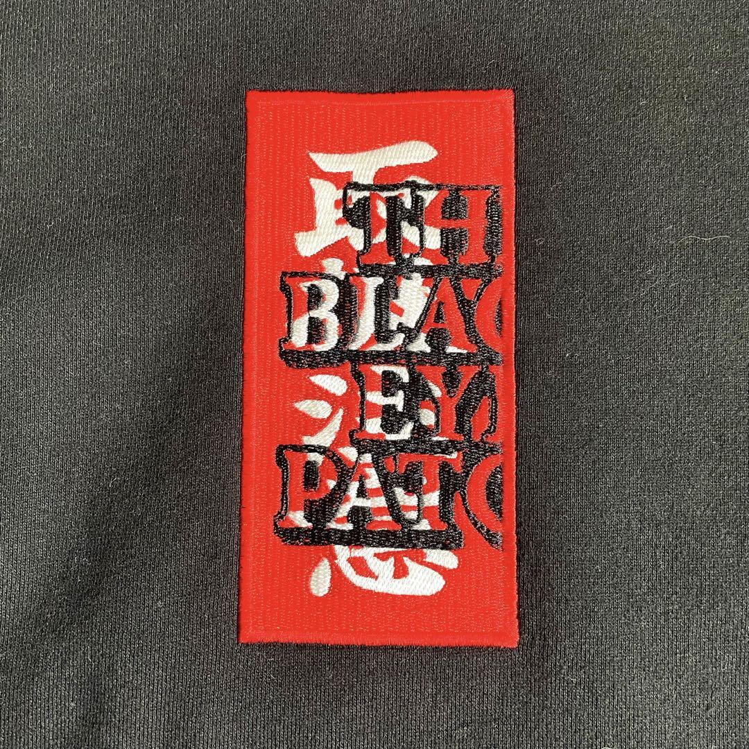 【激レア入手困難】ブラックアイパッチ★取扱注意　センター刺繍　パーカー　M