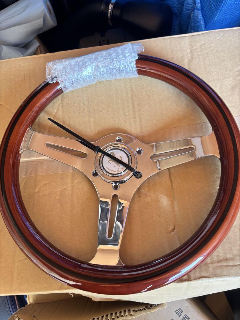 ウッドステアリング 330mm ※ホーンボタン塗装浮き有