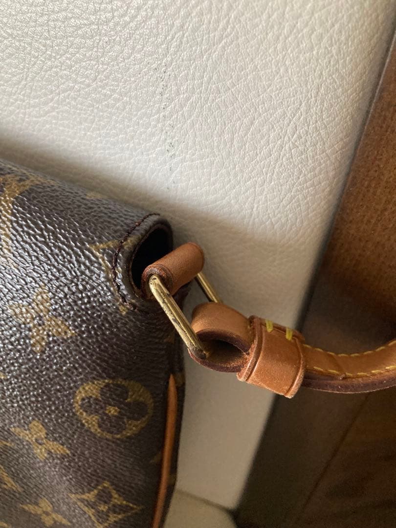 Louis Vuitton モノグラム ショルダーバッグ