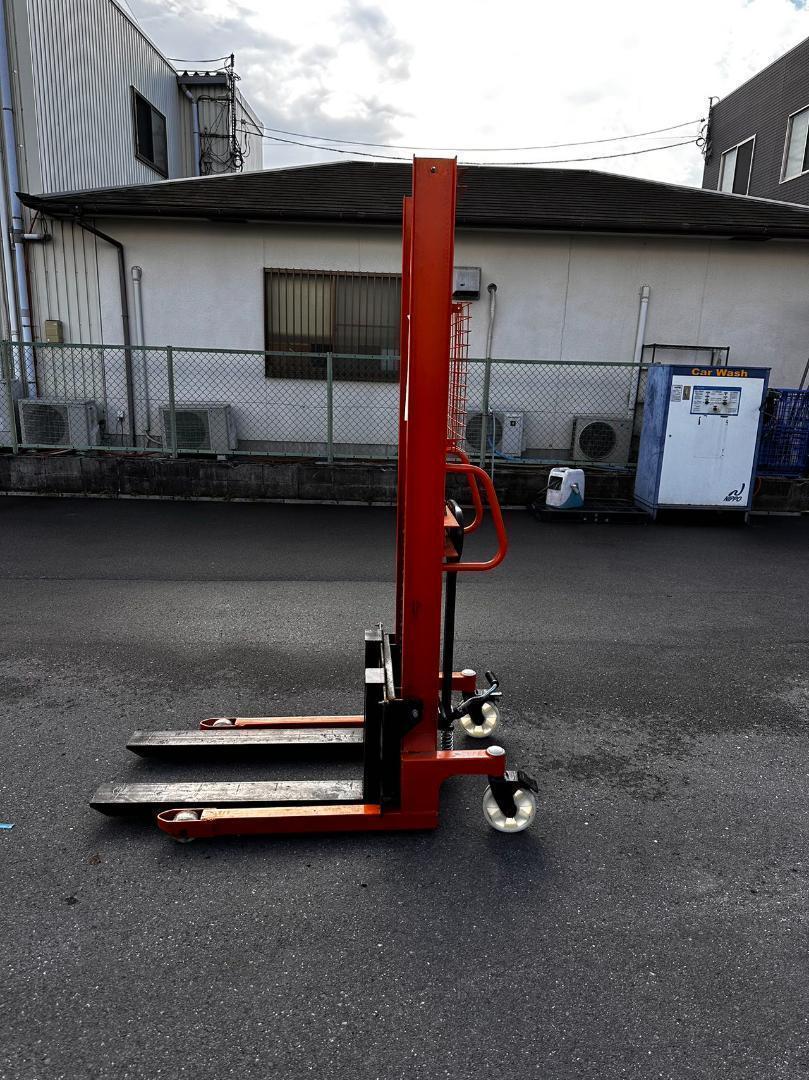 超お得‼ 中古ハンドフォークリフト 昇降 最高位1650mm　爪長さ825mm