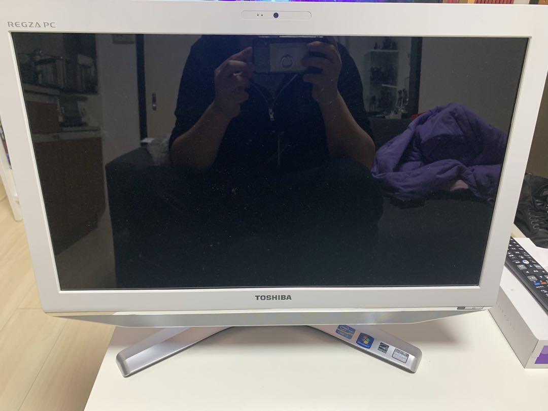 TOSHIBA  REGZA PC 23インチ　D731/T9DW  東芝