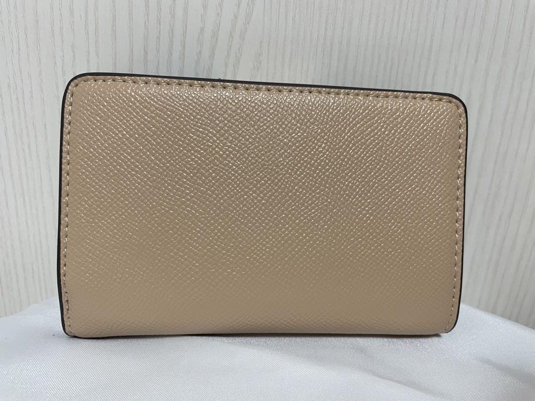 coach コーチ　レディース　財布 二つ折り財布 ボタンタイプ　新品　ベージュ