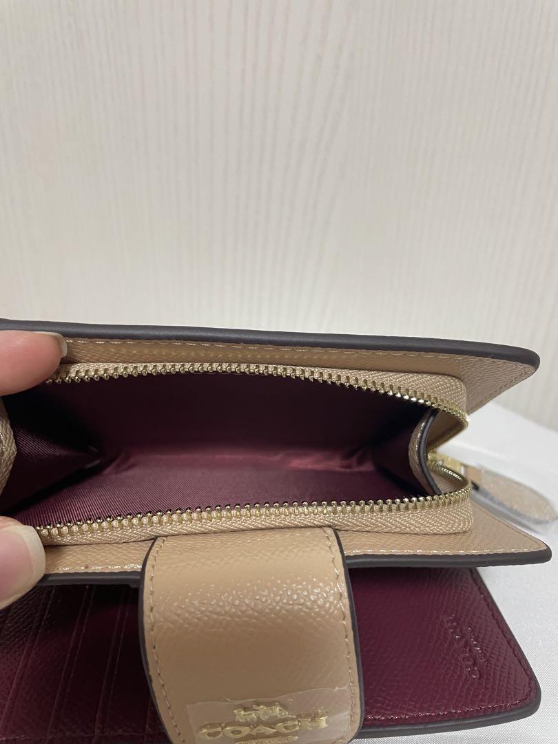 coach コーチ　レディース　財布 二つ折り財布 ボタンタイプ　新品　ベージュ
