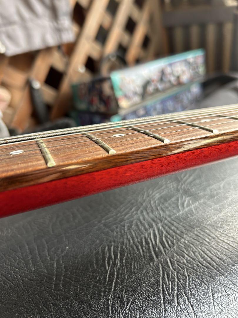 Epiphone セミアコースティックギター レッド ケース付き