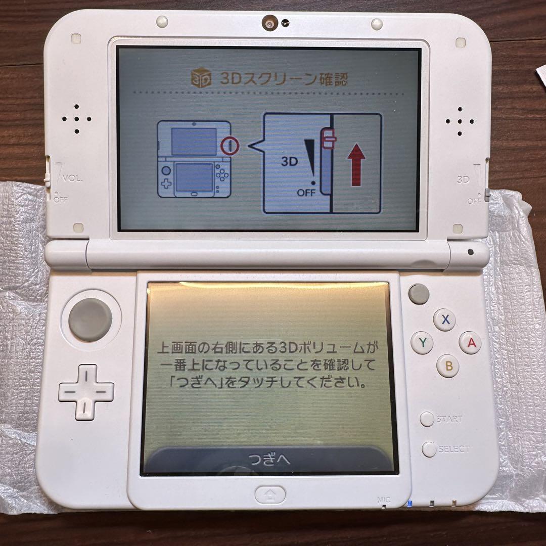 極美品 Newニンテンドー3DSLL 本体 パールホワイト 0175