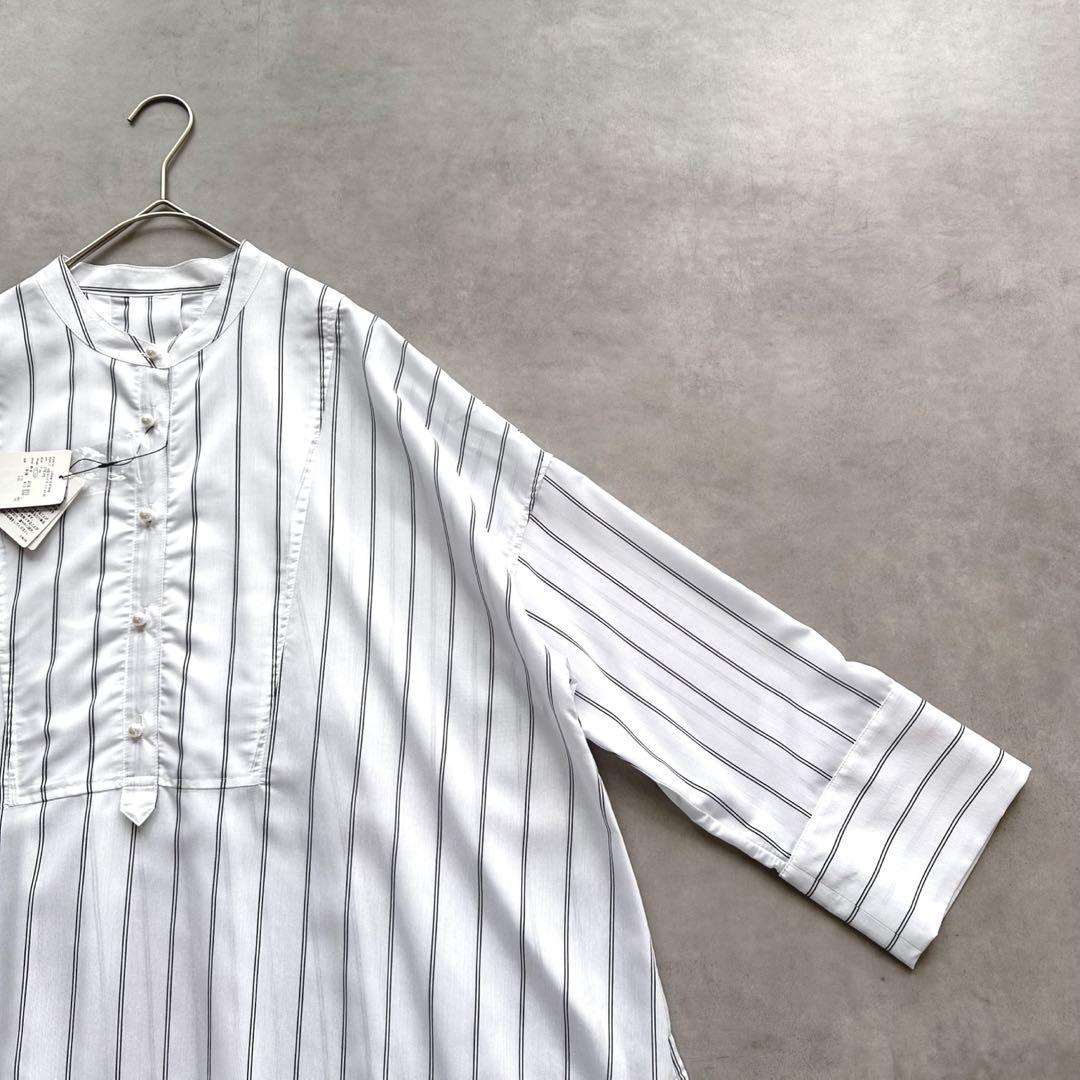 新品 URBAN RESEARCH(アーバンリサーチ)パール釦ドルマンブラウス