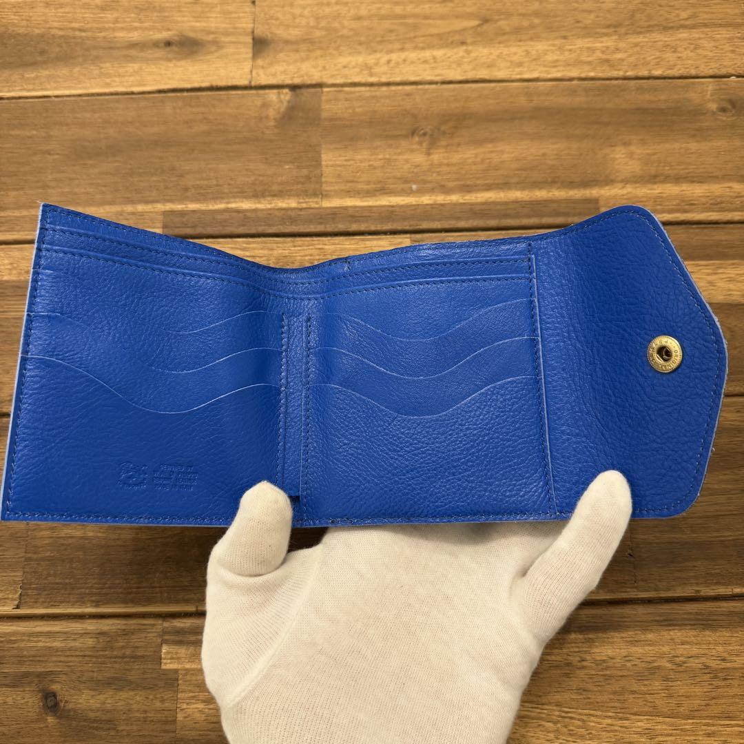 イルビゾンテ 日本限定エンボスロゴ がま口折り財布 黒×青