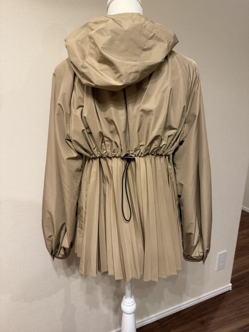 美品　LANVINenBleu ランバンオンブルー　プリーツブルゾン ベージュ