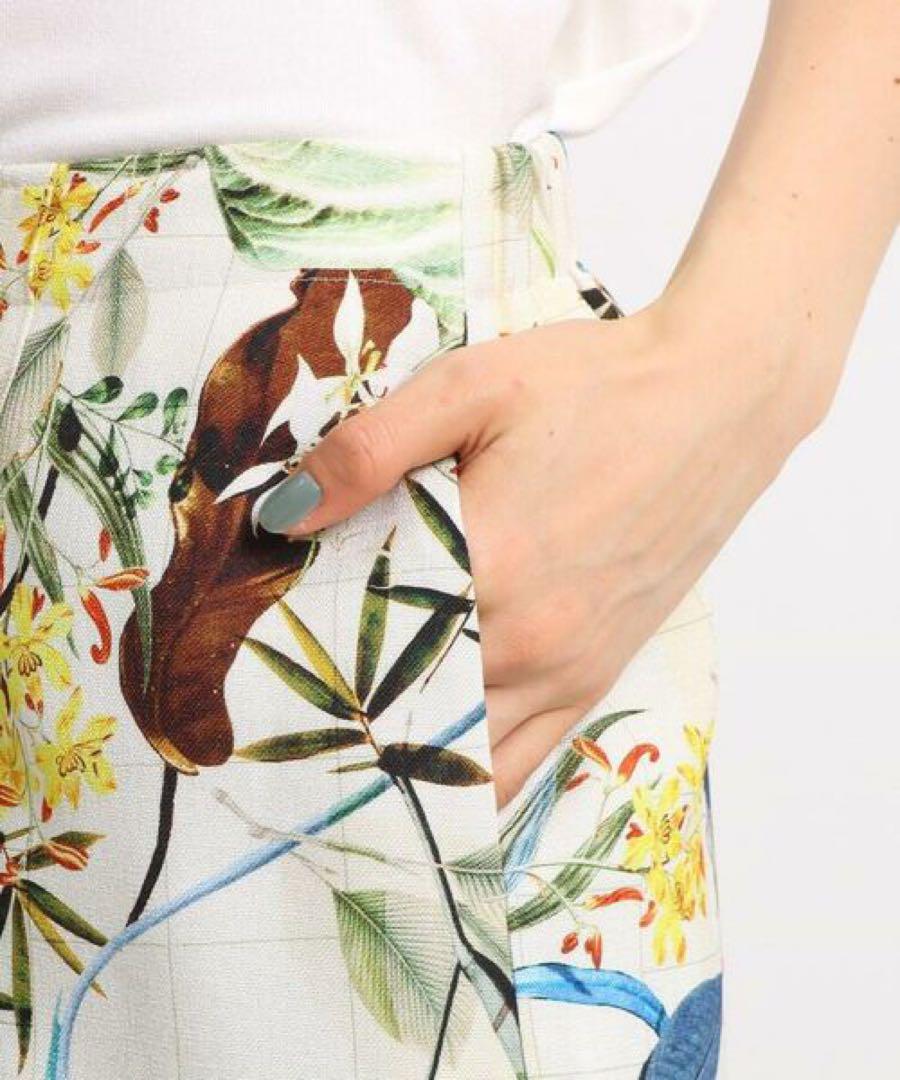 信頼への信頼 INDIV タグ付き 新品 花柄 パンツ インディヴィ パンツ