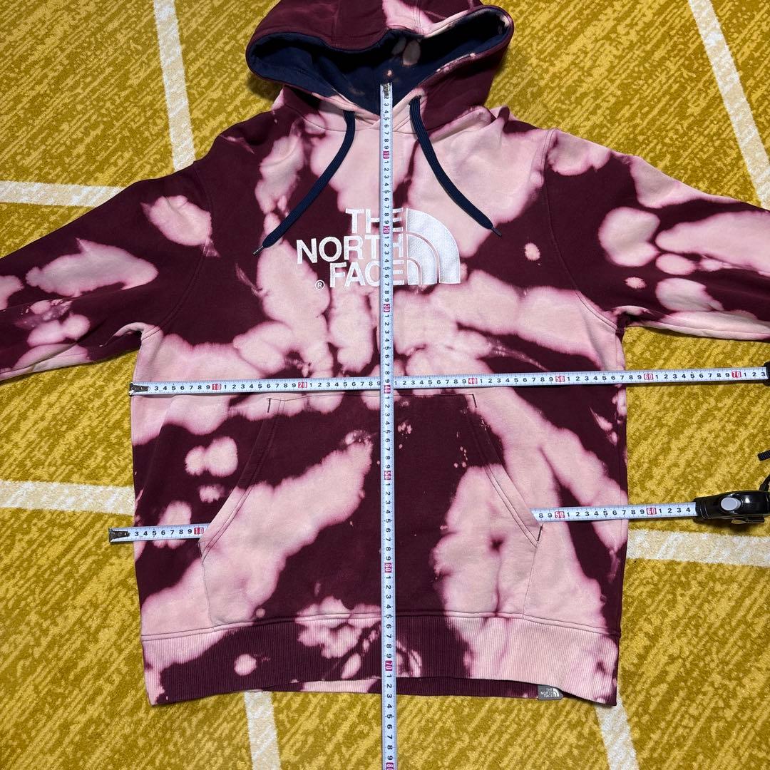 ノースフェイス・1点物グランジリメイク・刺繍ロゴスウェットフーディ。