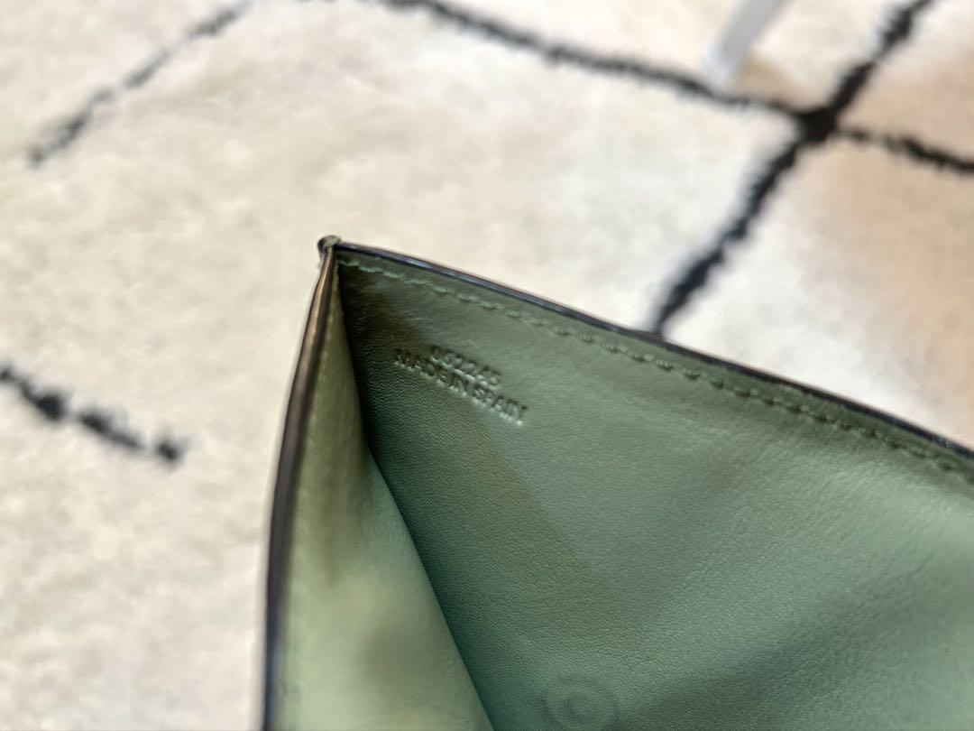 LOEWE グリーン 三つ折り財布
